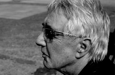 
                    Lee Hazlewood, Berlin 2006
                                            (Kevin Cummins)
                                        
