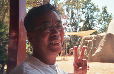 
                    The Peace sign needs no translation.
                                            (Krissy Clark)
                                        