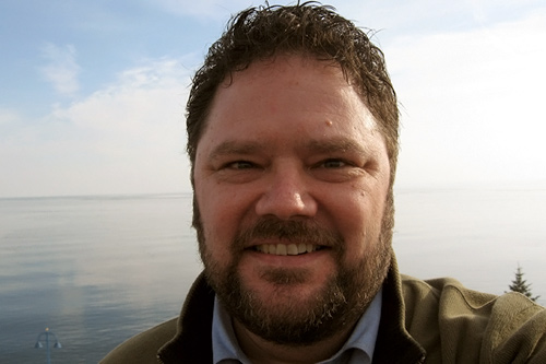 
                    Eric Olson has always been a political junkie. Much to his wife's chagrin, he is often glued to C-SPAN. Besides voting, Olson was never really politically active until this year, when he sponsored a fundraiser for Barack Obama at a local cafe in Hermantown, Minn.
                                            (Eric Olson)
                                        