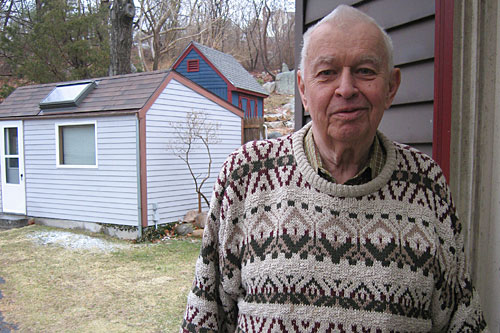 
                    Poet Gerrit Lansing
                                            (Marc Sanchez)
                                        