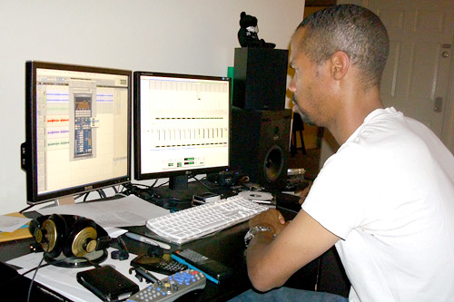 
                    Charlie Schroeder's co-worker Horace "H Dubb" Washington at his studio.
                                            (Charlie Schroeder)
                                        