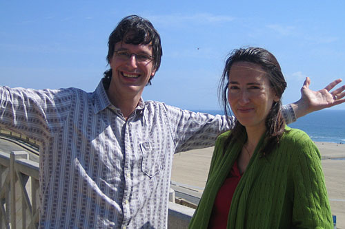 
                    Bill Radke and Sonja Lyubomirsky celebrate another beautiful day in Southern California.
                                            (Weekend America)
                                        