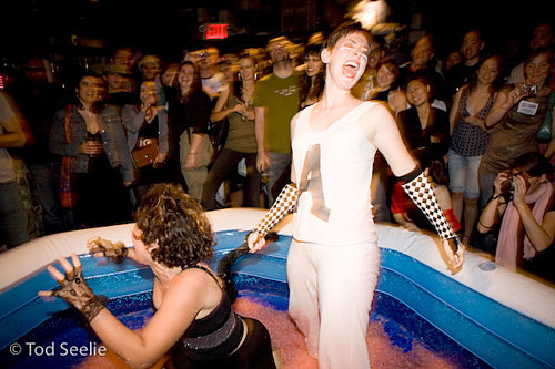 
                    The tail pull in action.
                                            (Tod Seelie)
                                        
