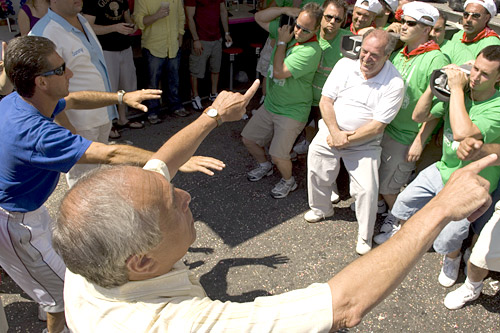 
                    Directing a lift with Anthony "Paste" Vecchiano.
                                            (Michael Bocchieri)
                                        
