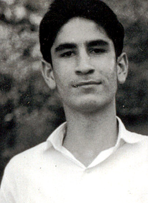 
                    Weekend America guest Nabil Ramayouh as a teenager living in Baghdad.
                                            (Courtesy Nabil Ramayouh)
                                        