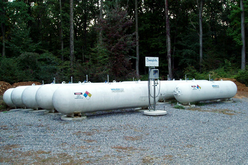 Ten big tanks (1000 gallons each) where Mike Strizki stores hydrogen. It's the same type of tank you might use to store propane.
(Eugene Sonn)
